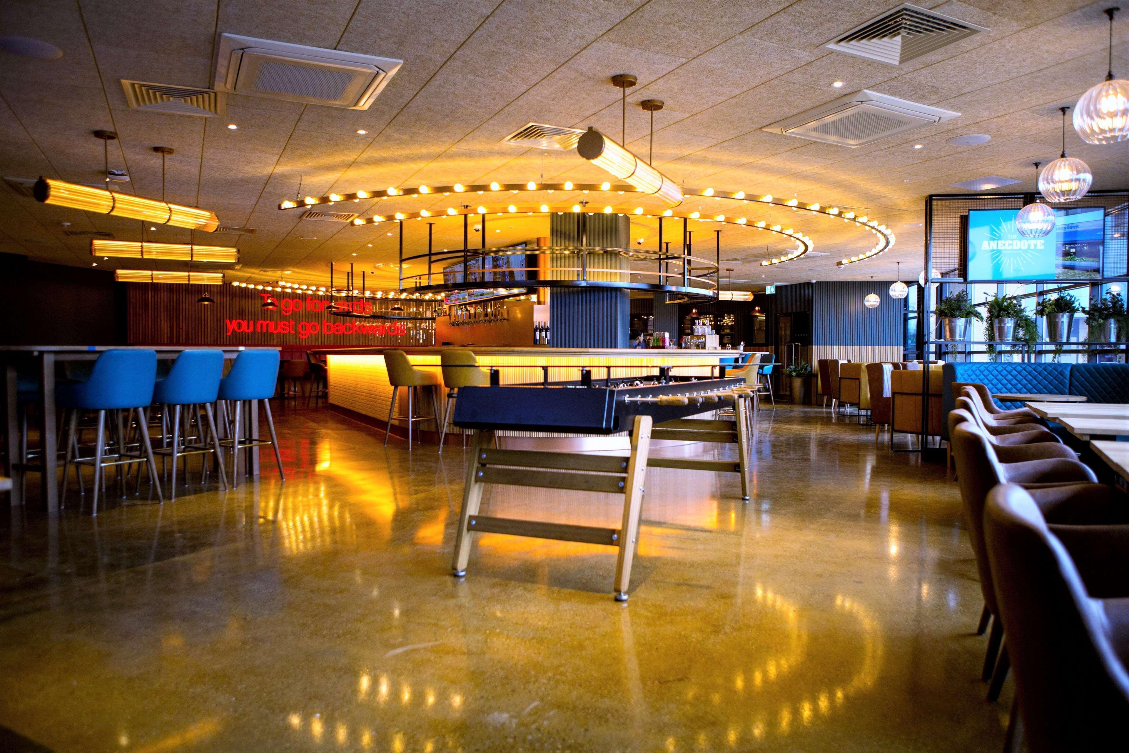Hotel Doubletree By Hilton Coventry Building Society Arena Esterno foto