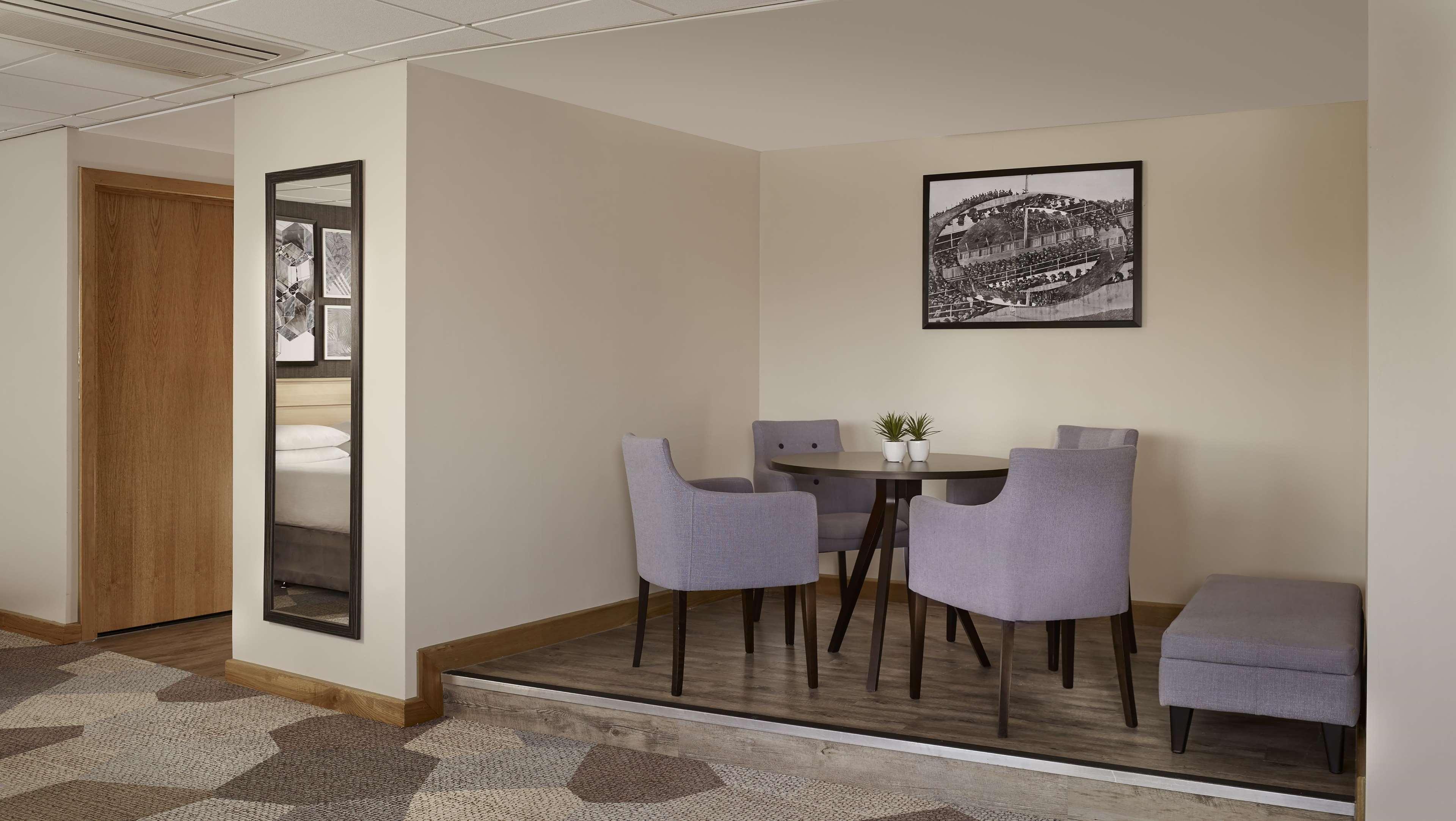 Hotel Doubletree By Hilton Coventry Building Society Arena Esterno foto