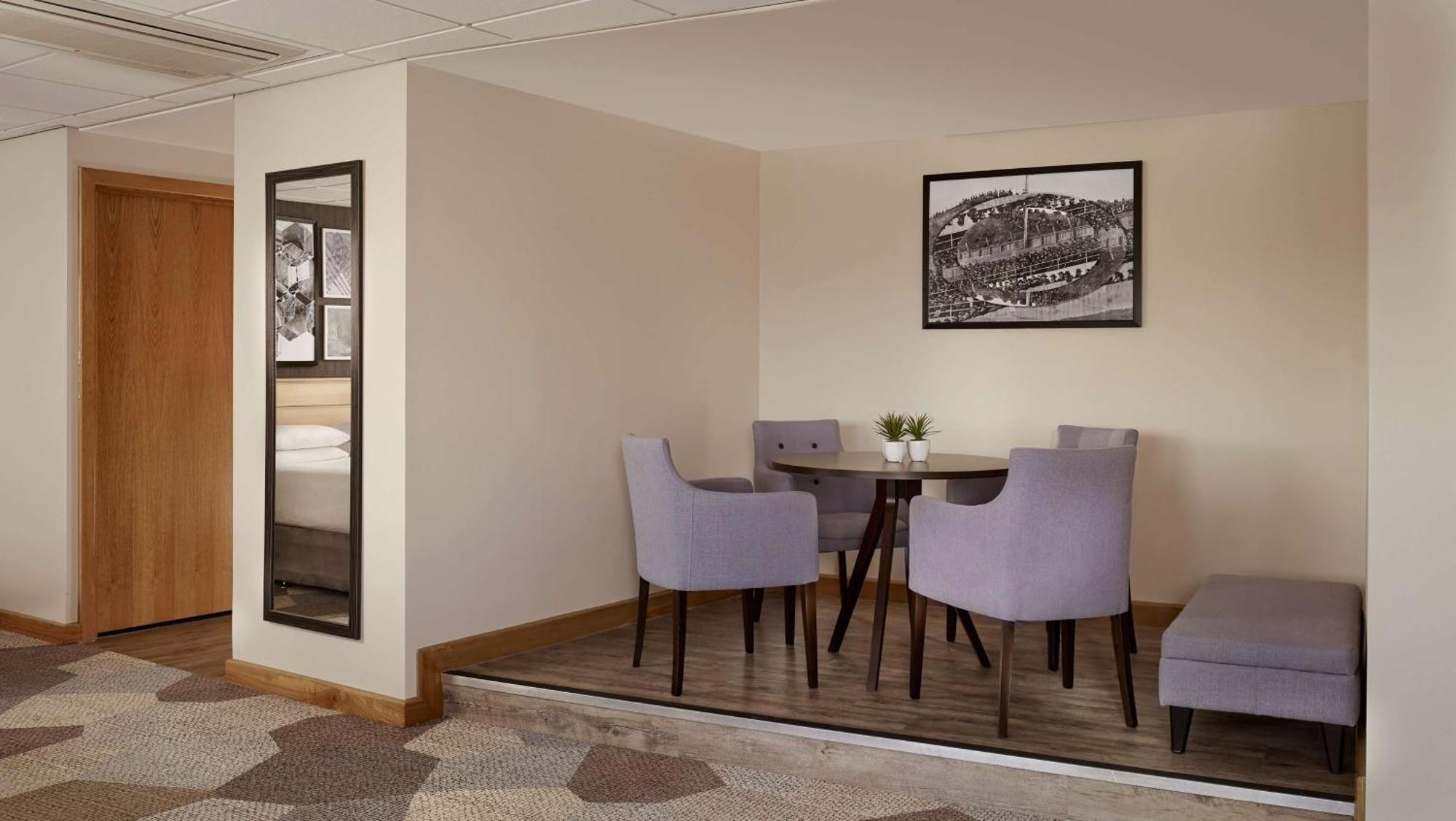 Hotel Doubletree By Hilton Coventry Building Society Arena Esterno foto