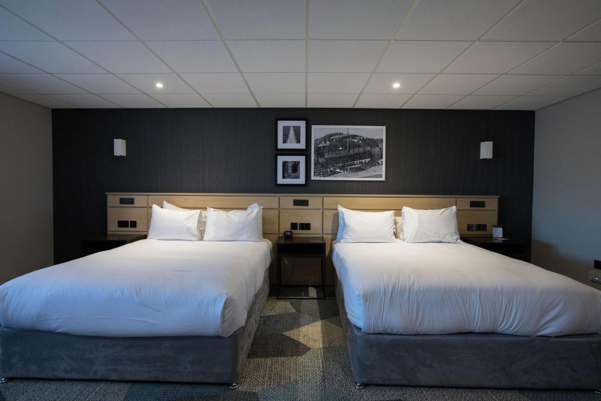 Hotel Doubletree By Hilton Coventry Building Society Arena Esterno foto