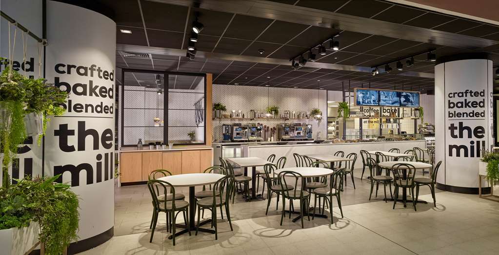Hotel Doubletree By Hilton Coventry Building Society Arena Ristorante foto